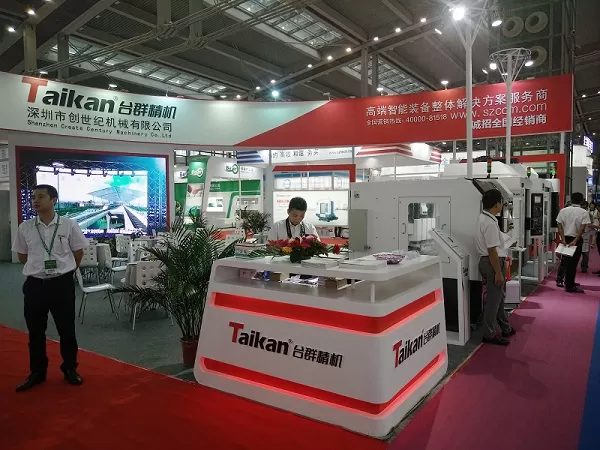 Taikan prendi parte alla mostra di Baoan come rappresentante dell'industria manifatturiera di Baoan