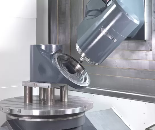 Centro di lavoro CNC a 5 assi