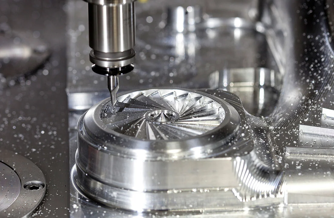 Funzionamento del centro di lavorazione CNC Funzionamento del centro di lavorazione CNC