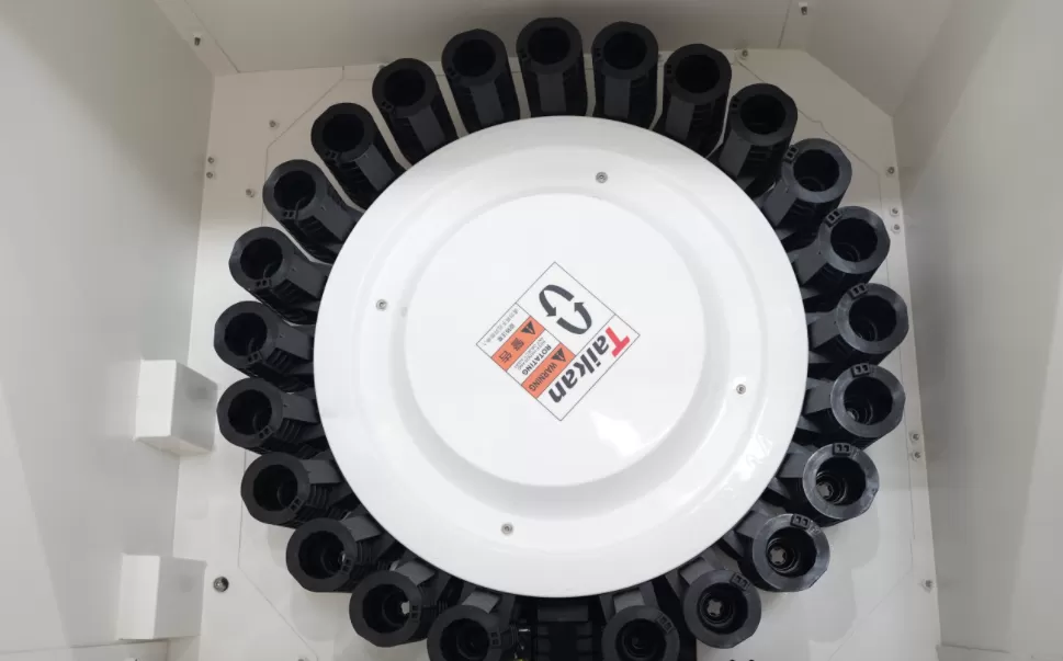Centro di Lavoro Verticale a 3 Assi T-V1270S: Centro di Lavoro Verticale a 3 Assi T-V1270S:
