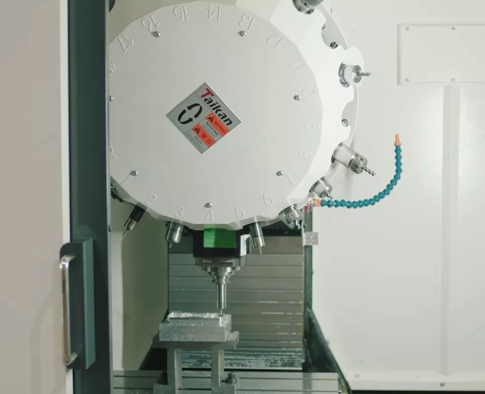 Centri di Lavoro ad Alta Velocità: Guidare il futuro della produzione di precisione