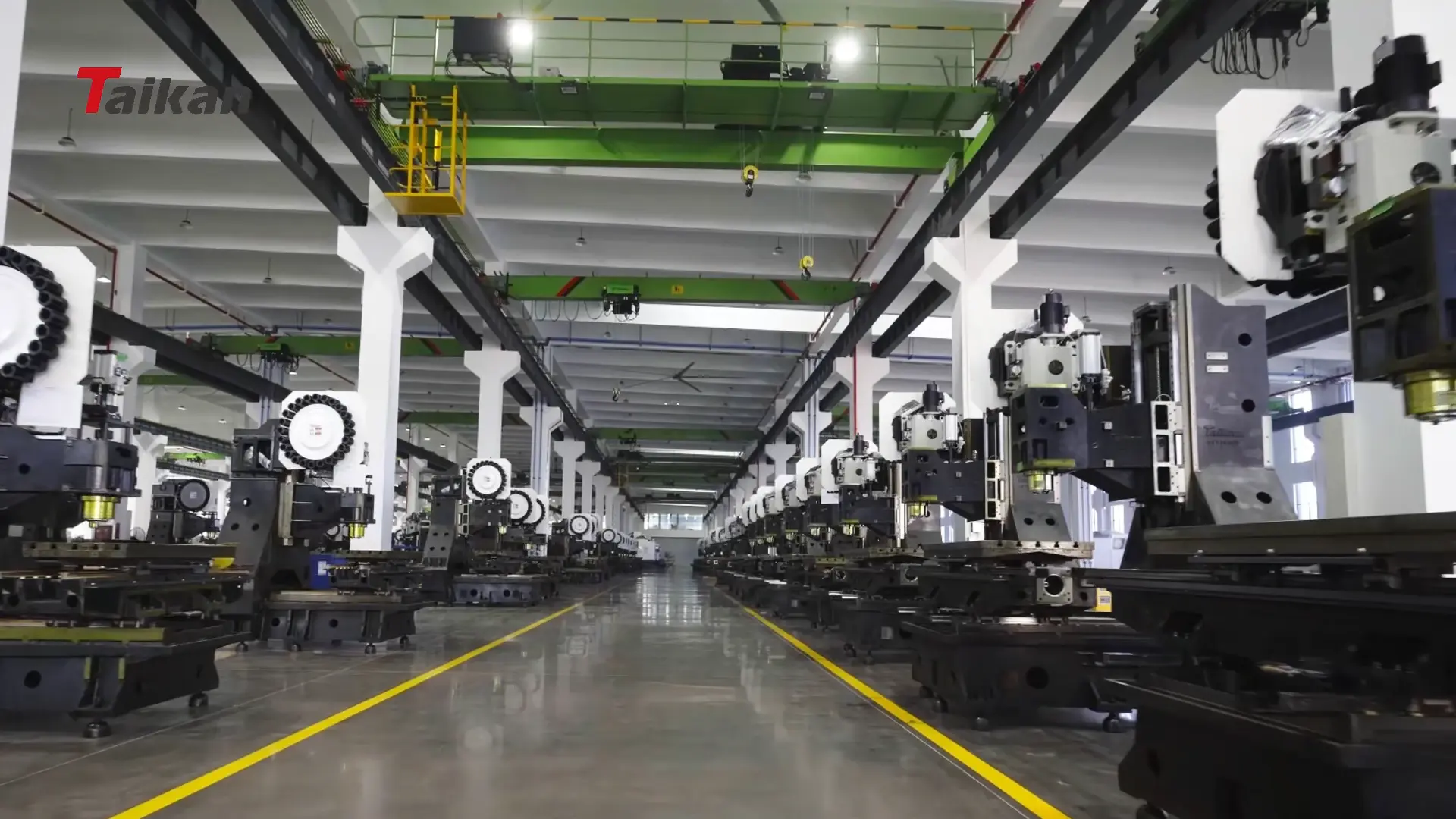 Centro di lavoro verticale vs. Centro di lavoro orizzontale: Spiegazione delle differenze chiave